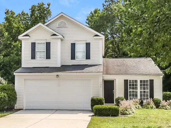137 Lantana Dr, Mount Holly, NC 28120
