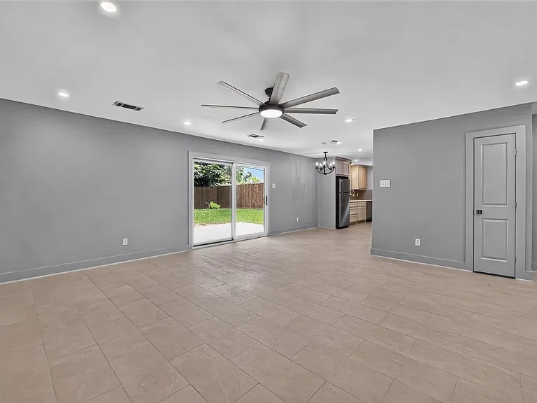 4131 Knotty Oaks Trl — Photo 4