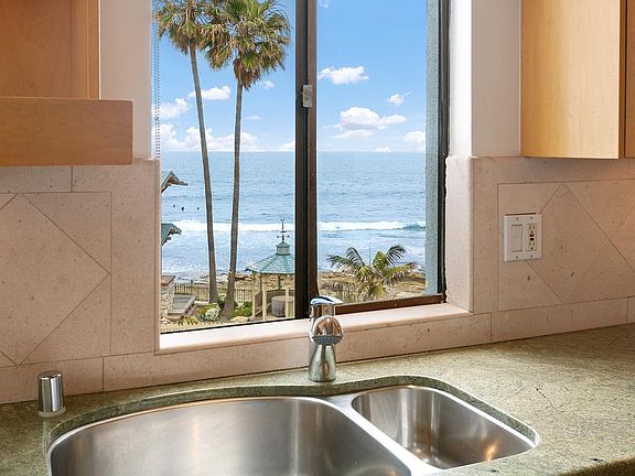 5th image of 303 Coast Blvd Unit 4