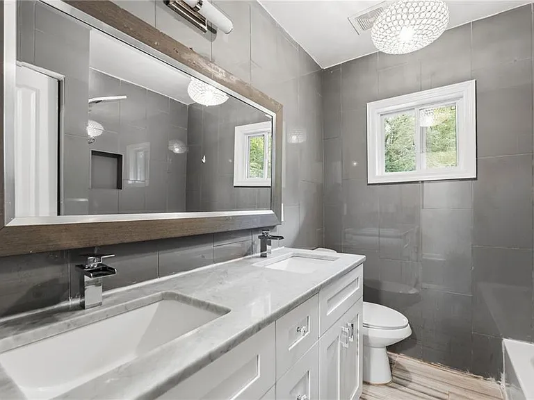 2035 Miriam Ln — Photo 13