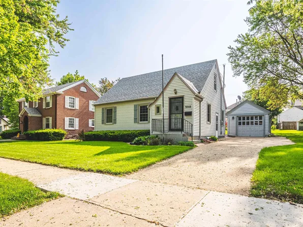 908 Central Ave SE, Le Mars, IA 51031