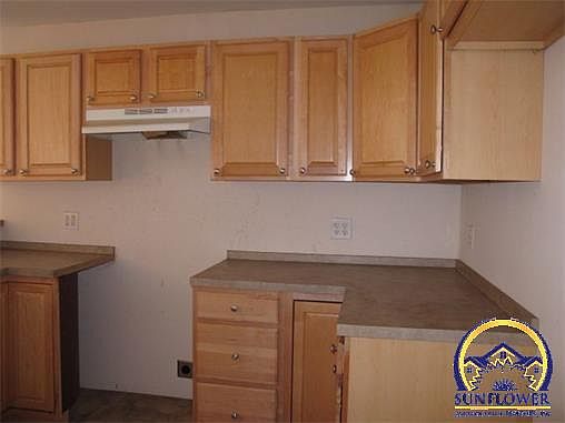2nd image of 4820 Catherine Dr