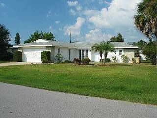 Venice Gardens 2/2/2 double garage 