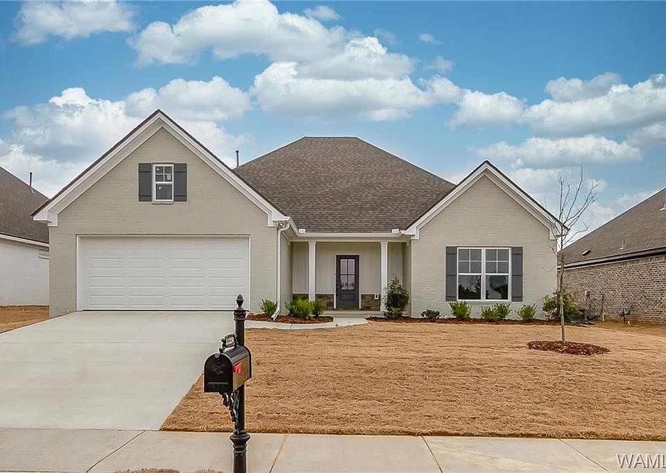 1st image of 11224 Avery Ln #220