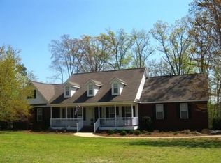 311 Waters Edge Rd, Greenwood, SC 29649