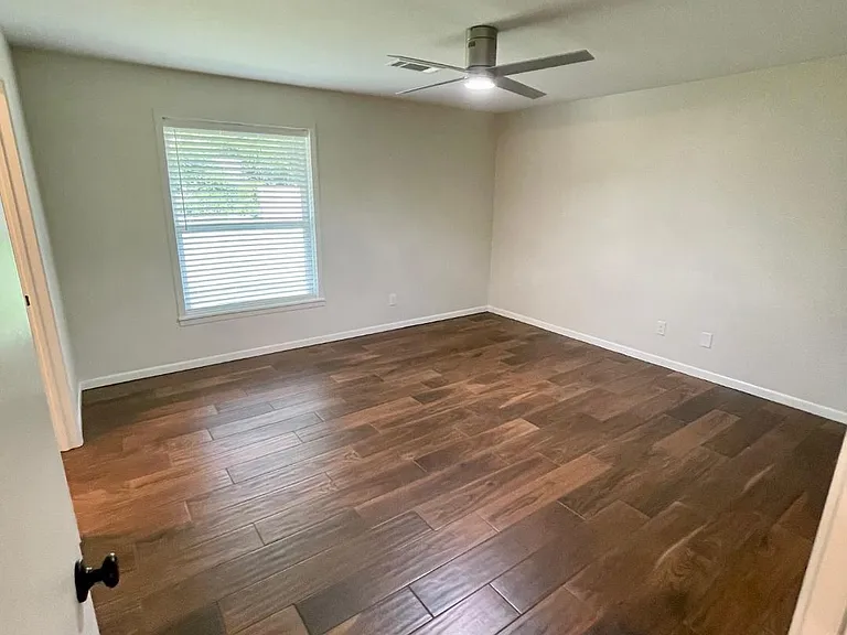 105 Montclair St — Photo 18