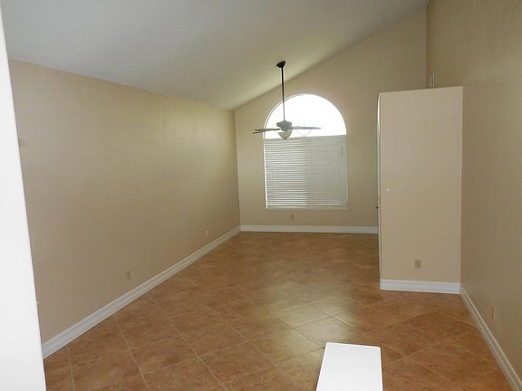 Living Room / Dining Room