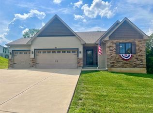 211 Welsford Ct, Hillsboro, MO 63050