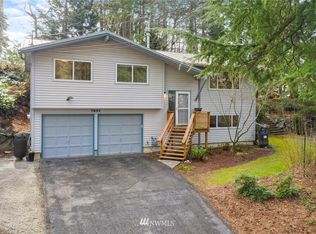 7237 NE 160th St, Kenmore, WA 98028