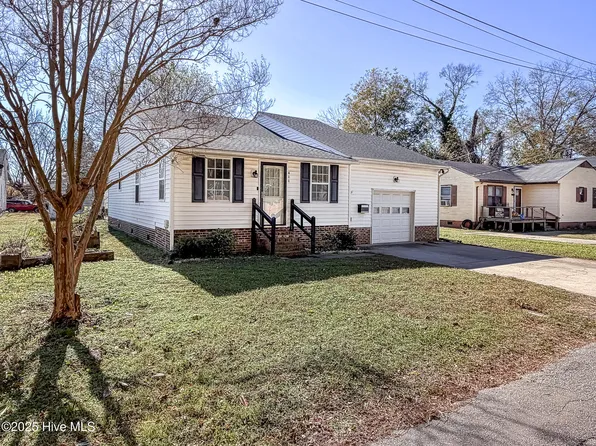 411 Dunstan Lane, Elizabeth City, NC 27909