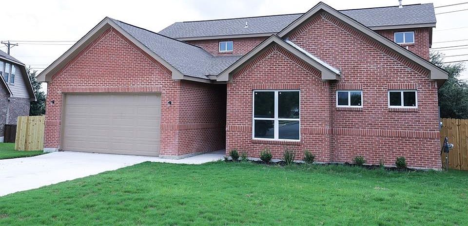 1st image of 220 Aspen Trl