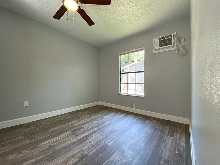 1030 Hermine Blvd — Photo 12