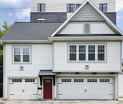 2nd image of 1800 N Warren Ave #1
