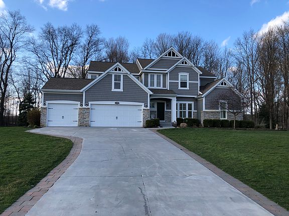 3rd image of 1199 Joann Ln