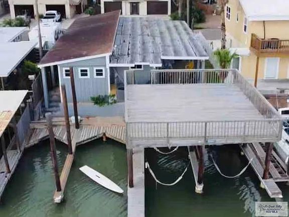 3rd image of 1009 Trout Ave