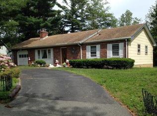 48 Landing Rd, Hewitt, NJ 07421