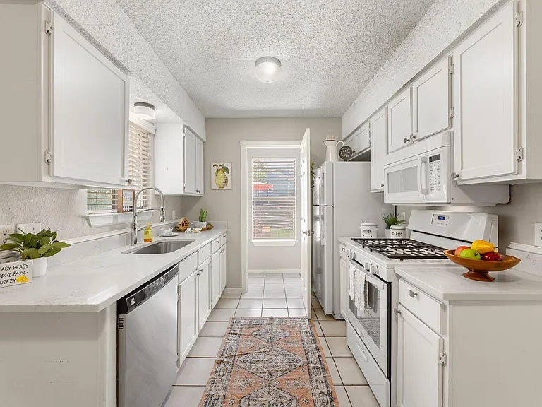 2311 Burleson Rd #B — Photo 11