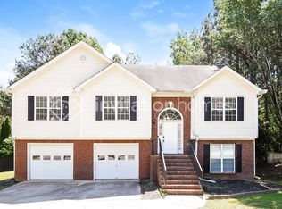 569 Keldron Dr, Lawrenceville, GA 30045