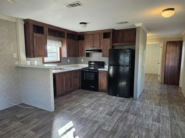 1 bed, 704 sqft, $1,500 — Photo 4