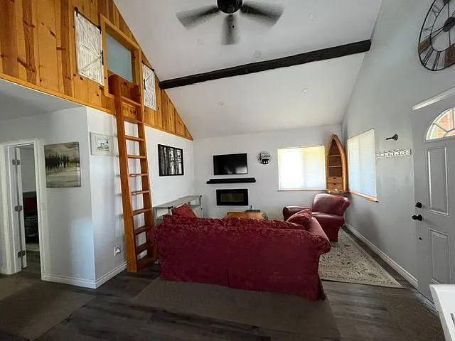 813 Pinon Ln — Photo 8