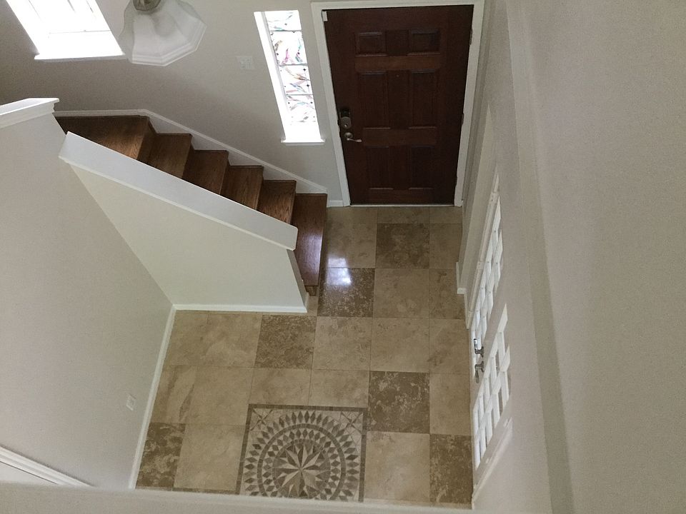 1st image of 3423 Englewood Dr