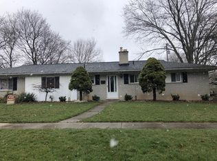 1424 Sycamore Dr, Rochester Hills, MI 48307