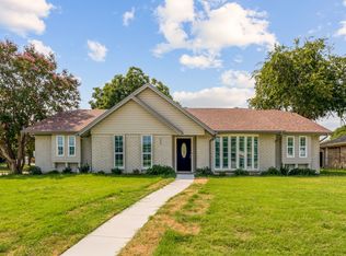 900 Lexington Dr, Plano, TX 75075