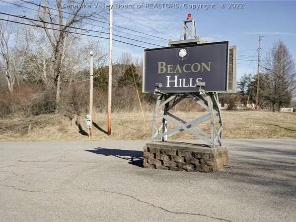 14 Beacon St, Winfield, WV 25213