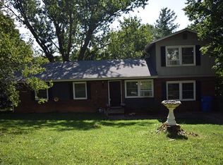 6 Hillview Cir, Asheville, NC 28805