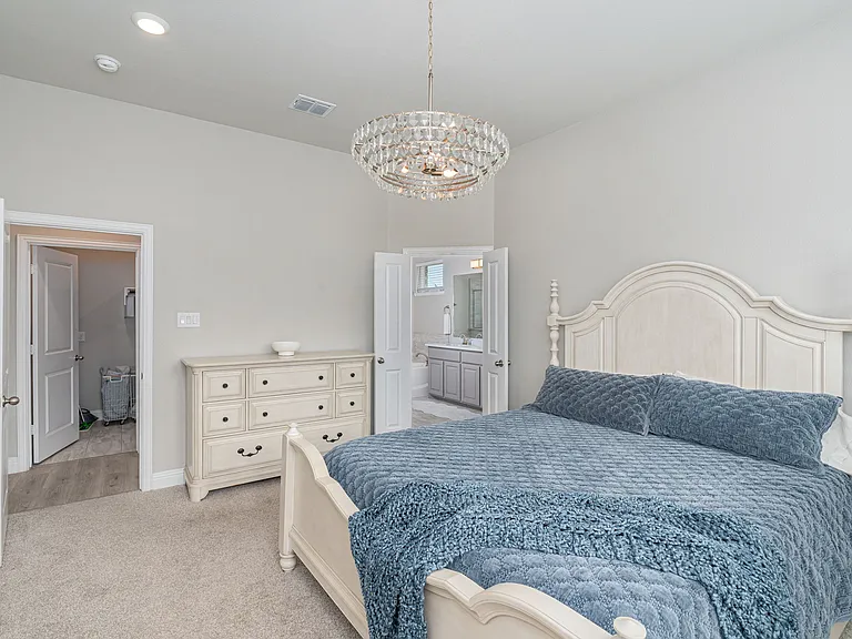 4104 Mockingbird Ln — Photo 11