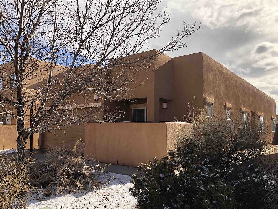 1st image of 18 Sunset Canyon Ln