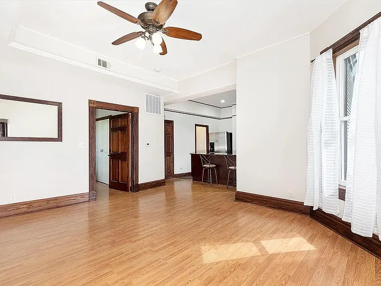 232 Des Plaines Ave #2 — Photo 7