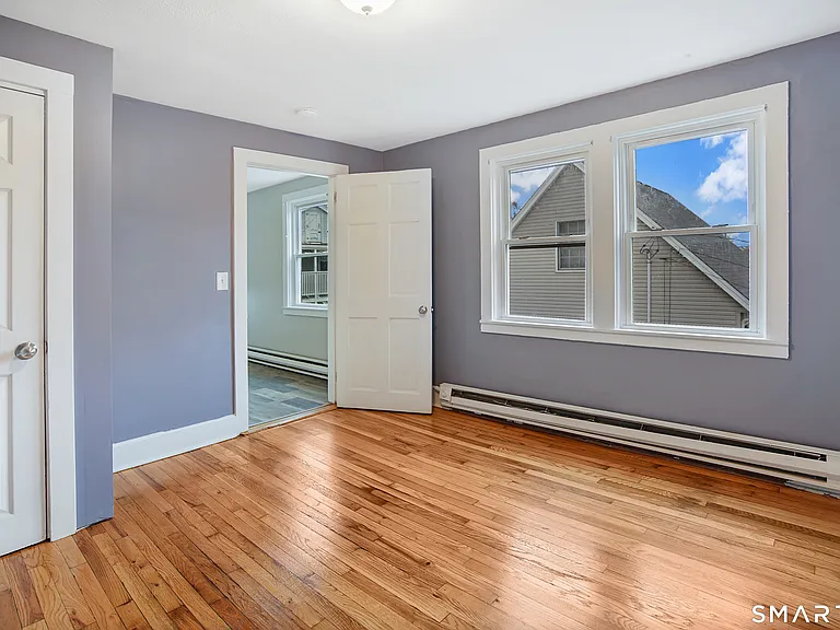 31 Tyler Ave #2 — Photo 10