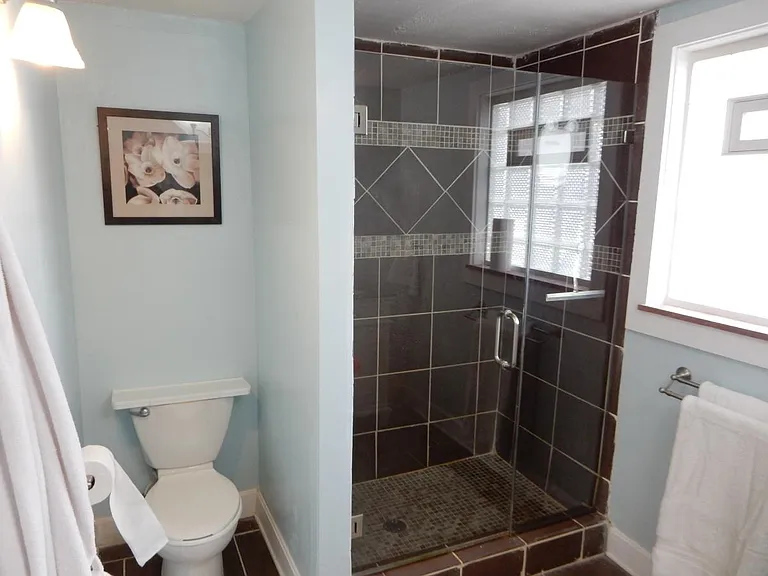 2823 Madison Rd — Photo 5