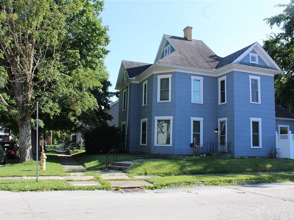 1st image of 400 Central Ave