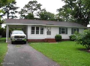 104 Shamrock Dr, Jacksonville, NC 28540