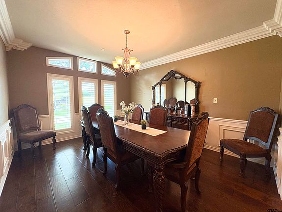 4th image of 403 Pebble Beach Dr