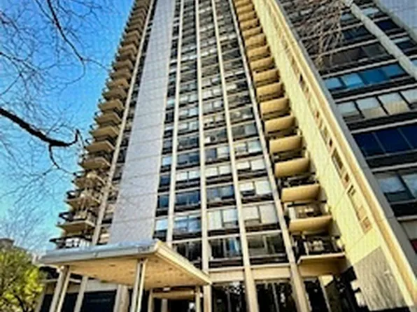 1360 N Sandburg Ter APT 1609C, Chicago, IL 60610