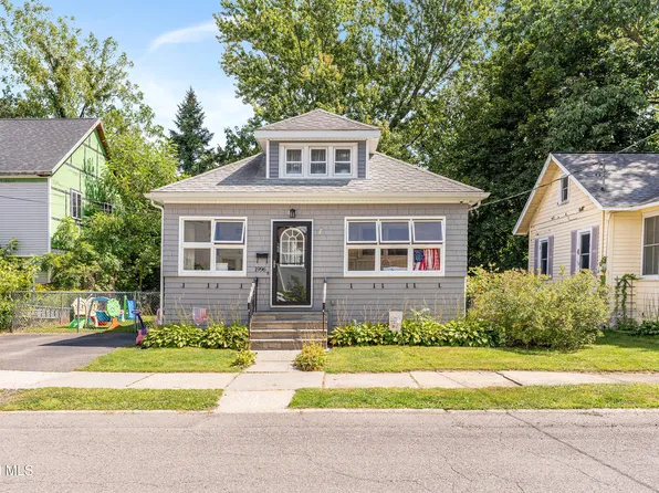 1996 10th Street, Rensselaer, NY 12144