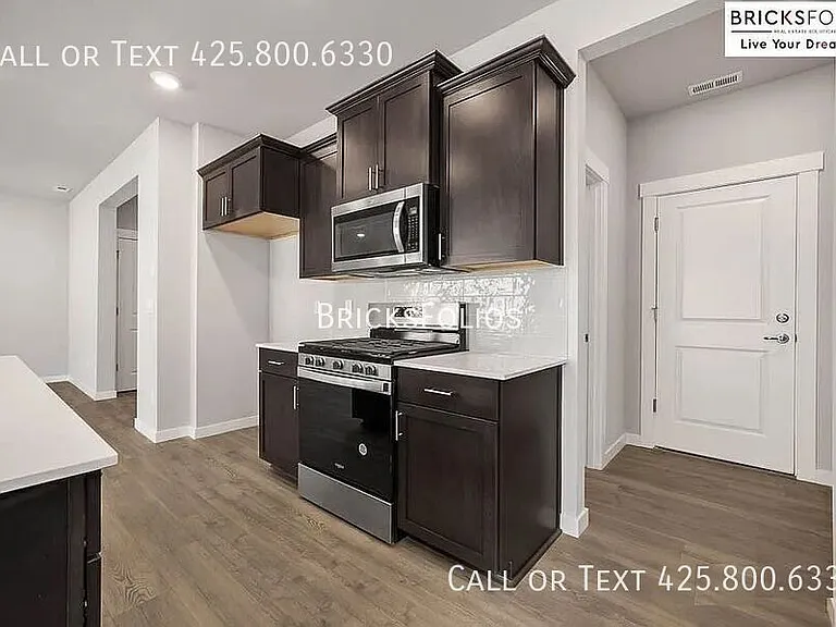 6056 Addison Rd SW — Photo 2