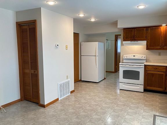 2nd image of 203 E Lafayette St #1