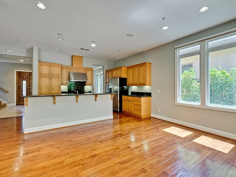 4220 Wilkie Way — Photo 6
