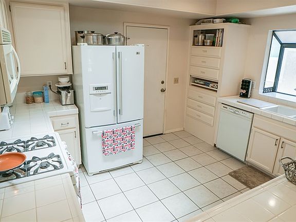 5th image of 19008 Ave Of The Oaks