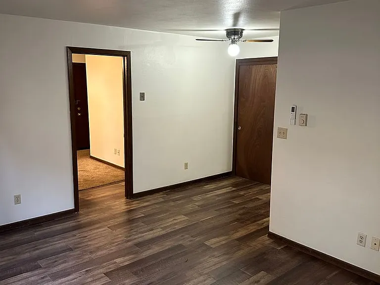 One bedroom apartment with balcony — Photo 16