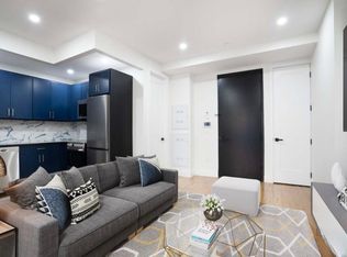 215 S 4th St #4B, Brooklyn, NY 11211