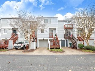 216 Mill Point Dr, Hampton, VA 23669