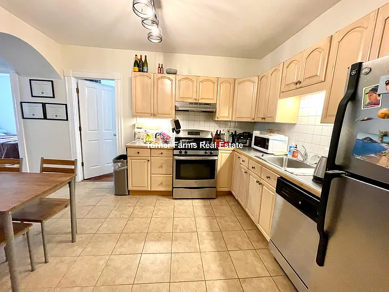 74 Gore St — Photo 4