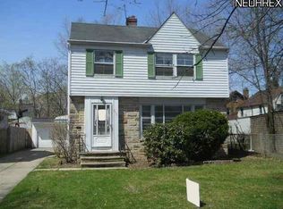 2292 Scholl Rd, University Heights, OH 44118