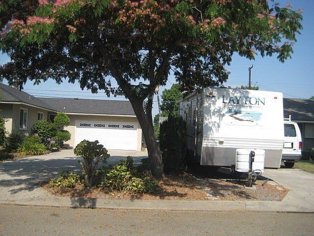 1st image of 521 N Morris Ave