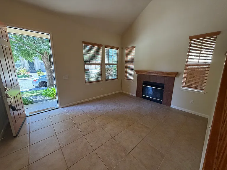 11 Tan Oak Way — Photo 3